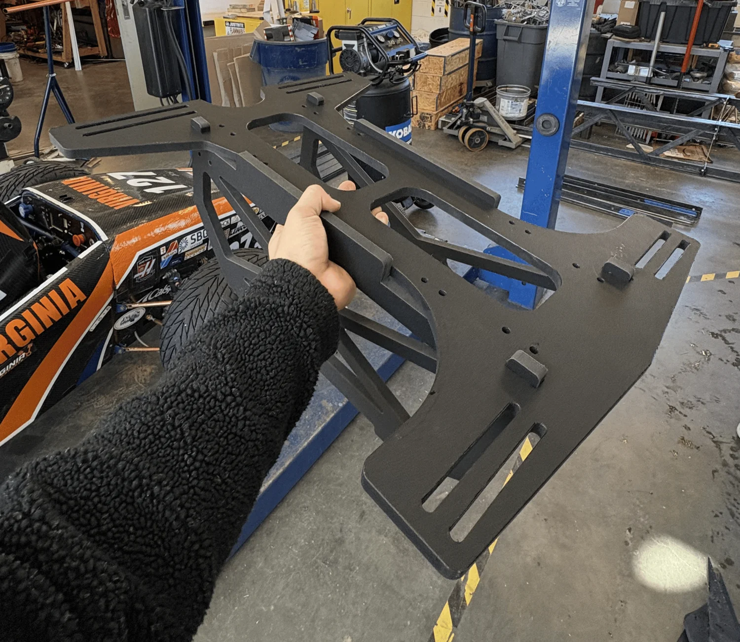 Frame fabrication: Water-jet cut water resistant HDPE into a 3D skeleton for the ROV.